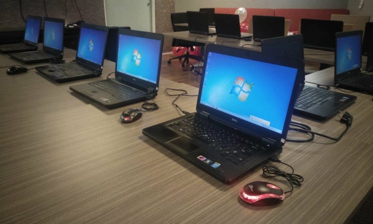 Sewa Laptop Surabaya untuk Pelatihan Hemat dan Fleksibel